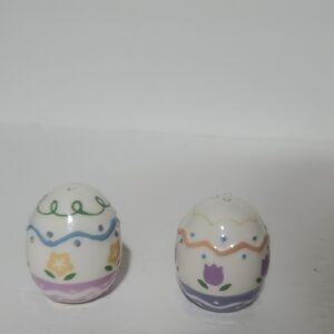 Easter Egg Salt and Pepper Shakers